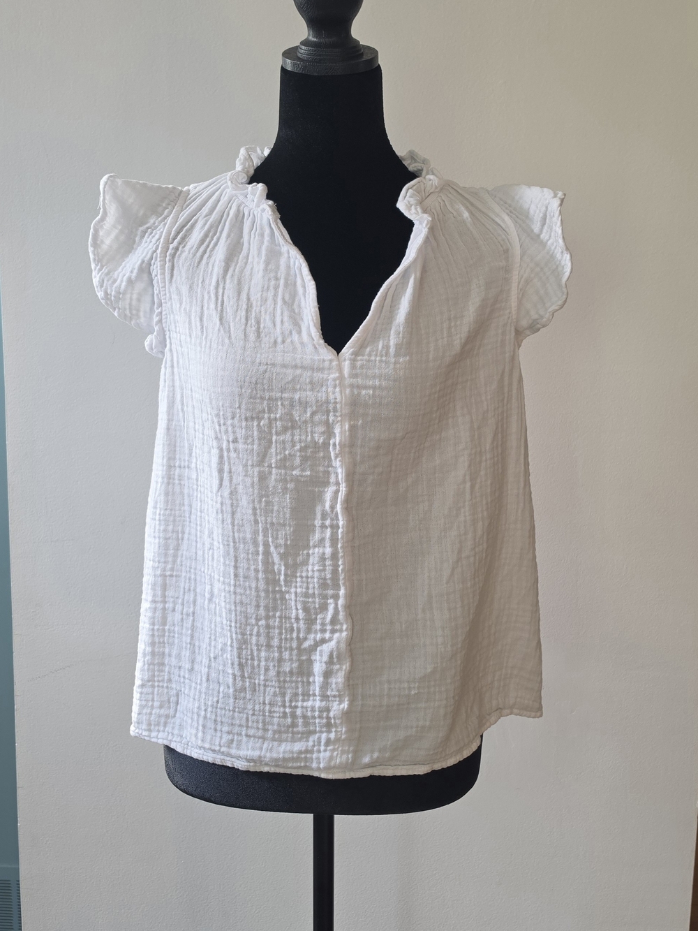 Old Navy White Ruffle Cap-Sleeve Gauze Top